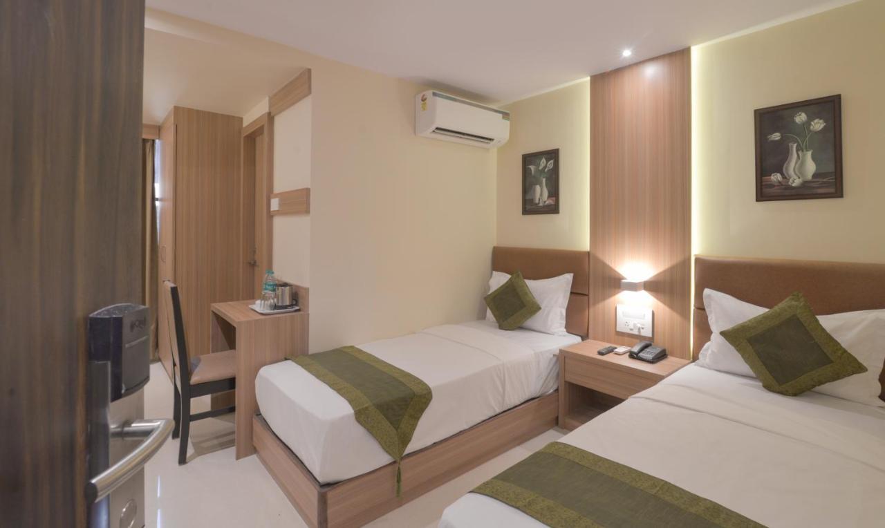 Hotel West Blue Bombay Exterior foto