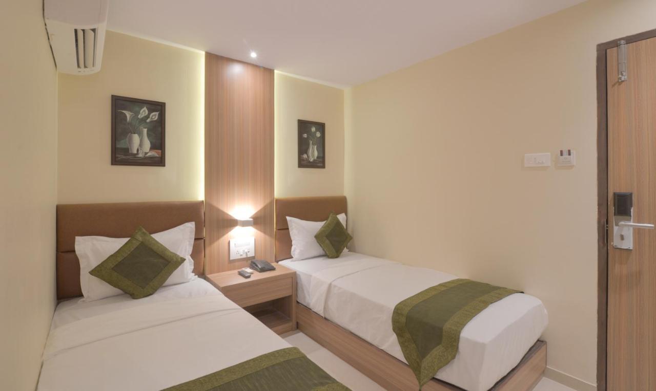 Hotel West Blue Bombay Exterior foto