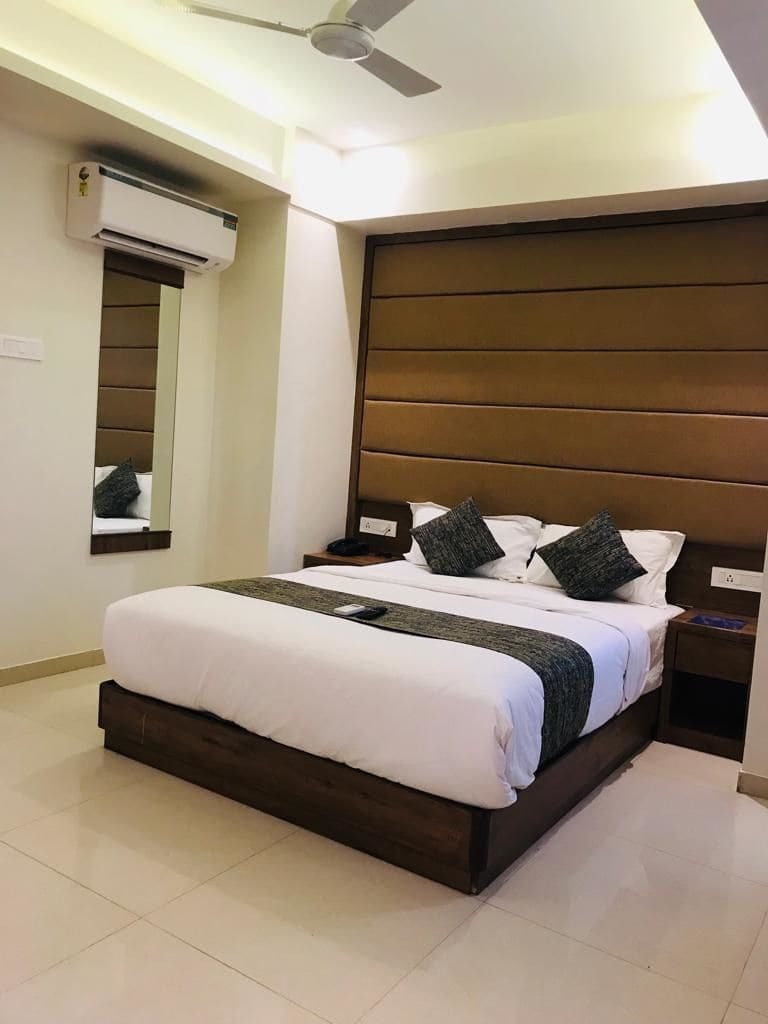 Hotel West Blue Bombay Exterior foto